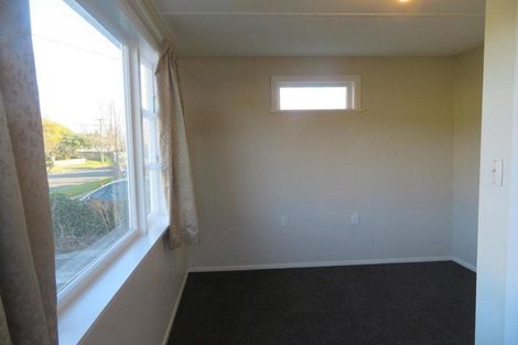 Photo of property in 139 Reynolds Street, Taita, Lower Hutt, 5011