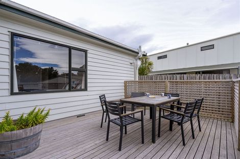 Photo of property in 1 Tamarisk Drive, Riversdale Beach, Masterton, 5872