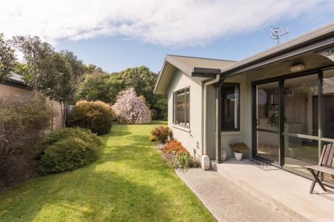 Photo of property in 32 Hoult Crescent, Monaco, Nelson, 7011