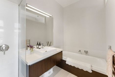 Photo of property in 56 Doone Street, Lynmouth, New Plymouth, 4310