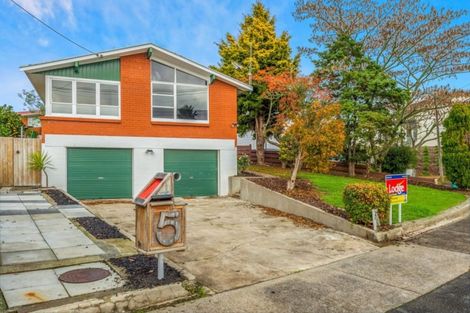 Photo of property in 5 Wanaka Place, Glenview, Hamilton, 3206