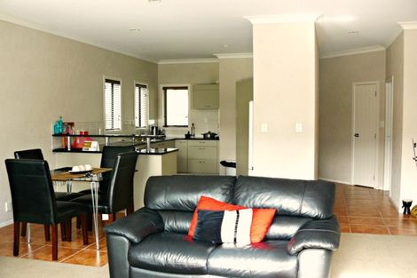 Photo of property in 9 Huntington Drive, Huntington Park, Auckland, 2013