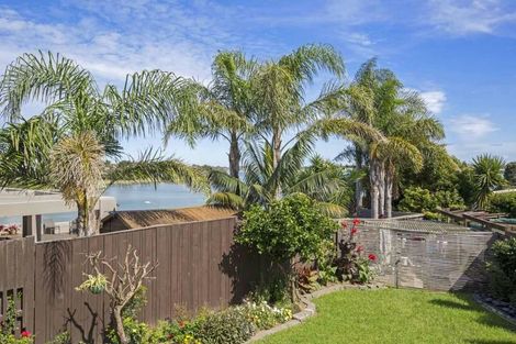 Photo of property in 1/22 Bramley Drive, Farm Cove, Auckland, 2012