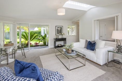 Photo of property in 52 Cheltenham Road, Devonport, Auckland, 0624