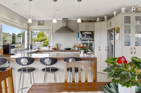 Photo of property in 19 Kinder Street, Acacia Bay, Taupo, 3330