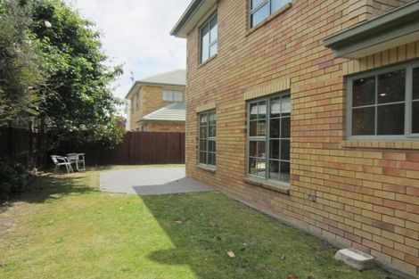 Photo of property in 1/5 Chateau Drive, Burnside, Christchurch, 8053