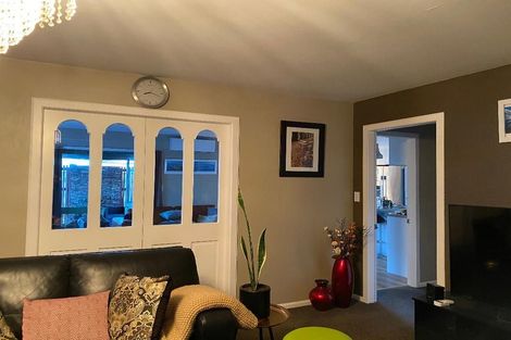 Photo of property in 16 Waharua Place, Tawhero, Whanganui, 4501