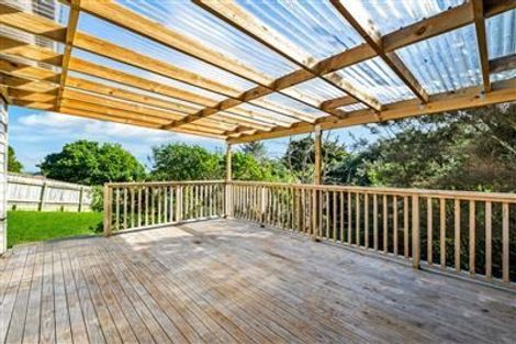 Photo of property in 32 The Enclave, Totara Heights, Auckland, 2105