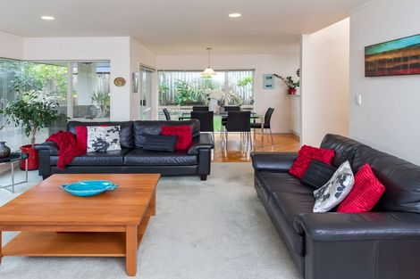 Photo of property in 2/8 Clydesdale Avenue, Somerville, Auckland, 2014
