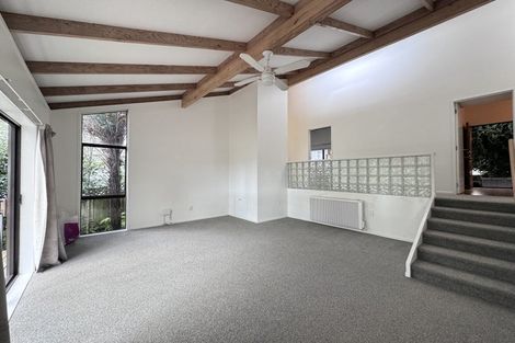 Photo of property in 949 East Coast Road, Torbay, Auckland, 0630