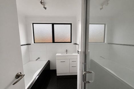 Photo of property in 236 Mahia Road, Weymouth, Auckland, 2103