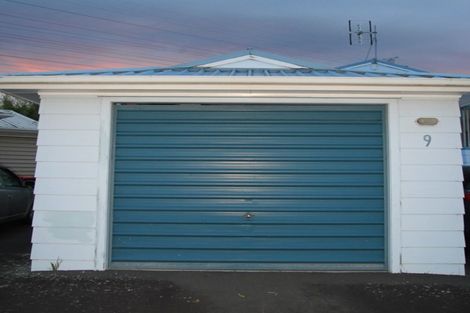 Photo of property in 9 Italia Grove, Mount Wellington, Auckland, 1060