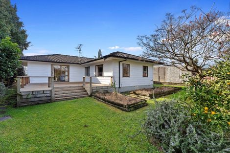 Photo of property in 10 Renata Road, Otaki, 5512