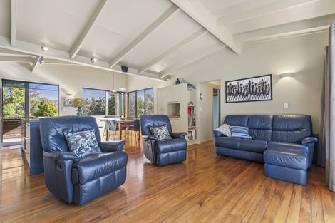 Photo of property in 203 Howard Road, Orere Point, 2585