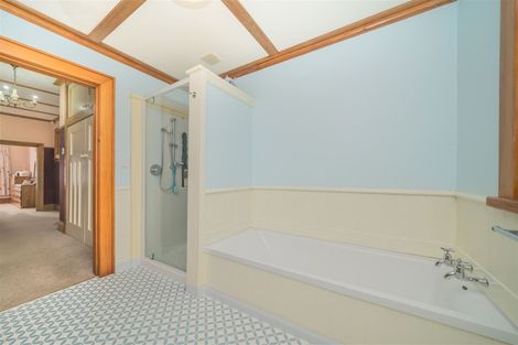 Photo of property in 34 Argyle Avenue, Takaro, Palmerston North, 4410