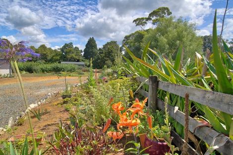 Photo of property in 9 Crawford Road, Maungakaramea, 0178