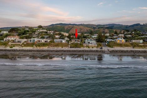 Photo of property in 80 The Esplanade, Raumati South, Paraparaumu, 5032