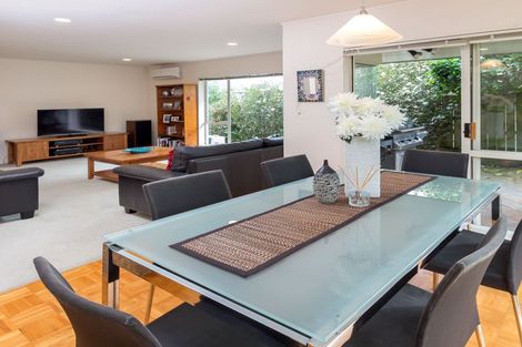 Photo of property in 2/8 Clydesdale Avenue, Somerville, Auckland, 2014