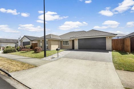 Photo of property in 18 Chalgrove Road, Huntington, Hamilton, 3210