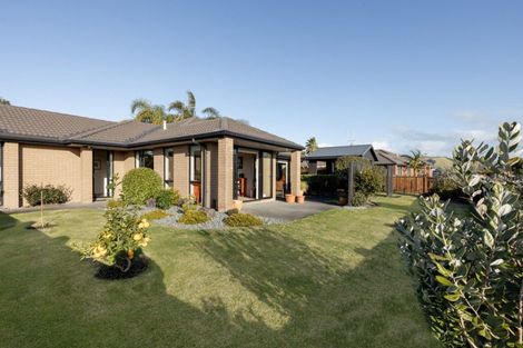 Photo of property in 63 Carrington Drive, Papamoa Beach, Papamoa, 3118
