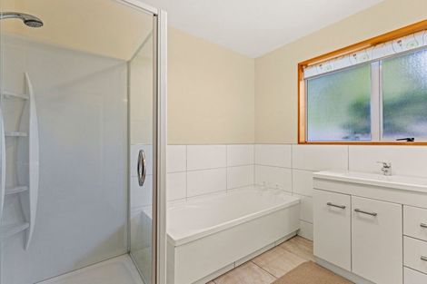 Photo of property in 8b Hinton Place, Rangiora, 7400