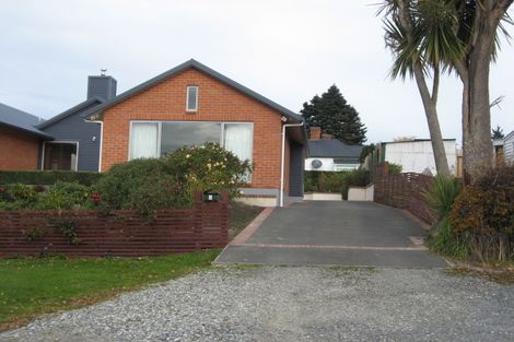 Photo of property in 2 Campbelton Street, Lawrence, 9532