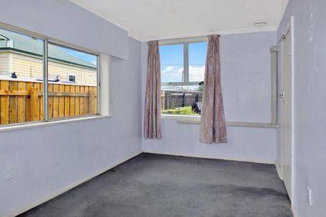 Photo of property in 2 Hillary Street, Foxton, 4814