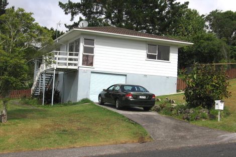 Photo of property in 36 Waari Avenue, Sunnyvale, Auckland, 0612