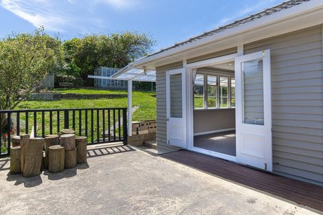 Photo of property in 61 Mungavin Avenue, Ranui, Porirua, 5024