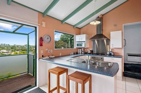Photo of property in 26 Lingham Crescent, Torbay, Auckland, 0630