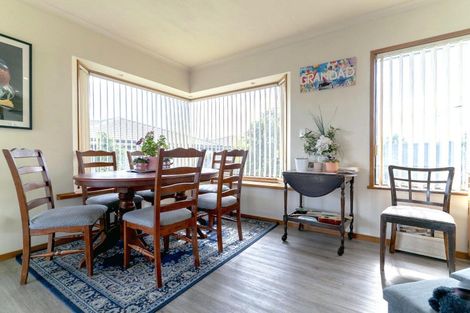 Photo of property in 71 Napier Road, Havelock North, 4130