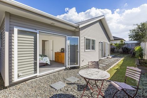 Photo of property in 797c Te Atatu Road, Te Atatu Peninsula, Auckland, 0610