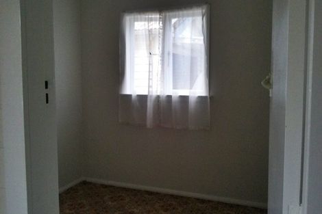 Photo of property in 17 Shamrock Street, Takaro, Palmerston North, 4412