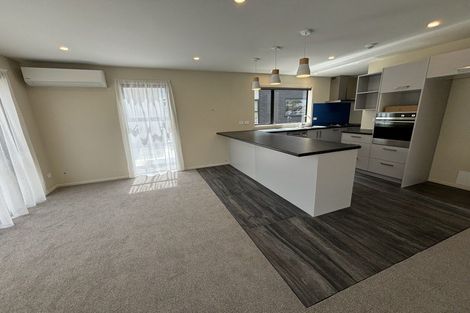 Photo of property in 2a Lowestoft Place, West End, Palmerston North, 4412