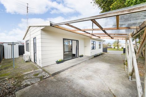 Photo of property in 27 Mcleavey Drive, Kelvin Grove, Palmerston North, 4414