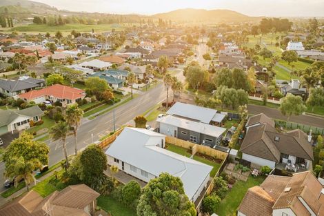 Photo of property in 85 Gravatt Road, Papamoa Beach, Papamoa, 3118