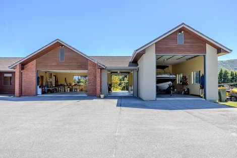 Photo of property in 90 Golf Course Road, Wanaka, 9305