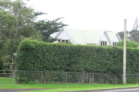 Photo of property in 62 Victory Road, Laingholm, Auckland, 0604