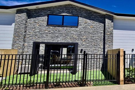 Photo of property in 9/123 Cambridge Terrace, Fairfield, Lower Hutt, 5011