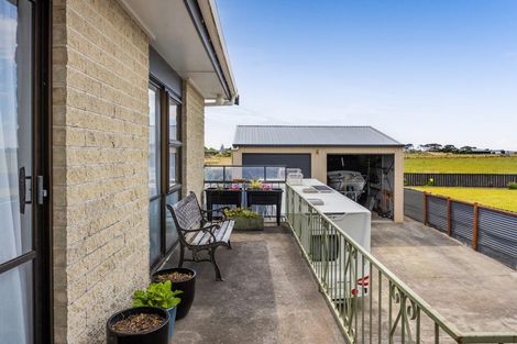 Photo of property in 7 Ponderosa Place, Opunake, 4616