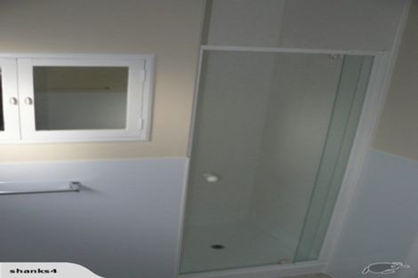 Photo of property in 16 Franklin Avenue, Hokowhitu, Palmerston North, 4410