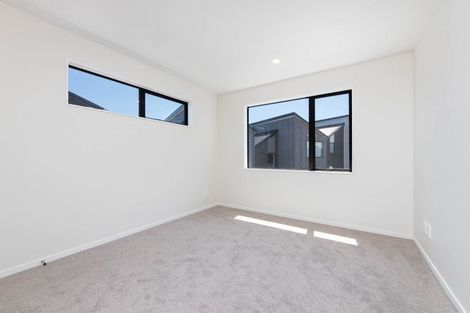 Photo of property in 18b Winfield Road, Kumeu, 0810