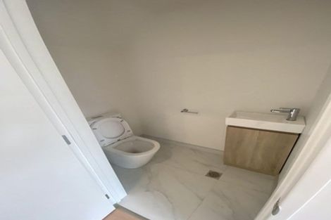 Photo of property in 5/28 Smythe Road, Henderson, Auckland, 0612