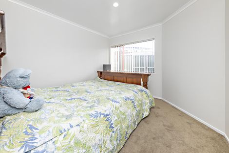 Photo of property in 62 Robert Ross Place, Clendon Park, Auckland, 2103