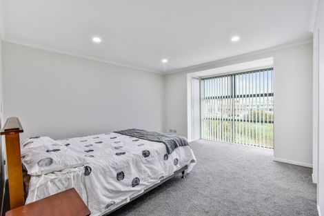 Photo of property in 7 Taupinga Way, Takanini, 2112