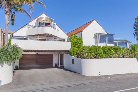 Photo of property in 3 George Street, Hospital Hill, Napier, 4110