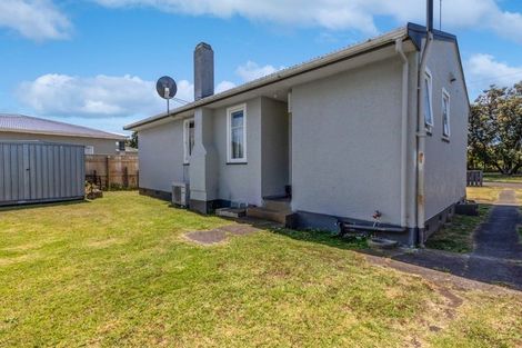 Photo of property in 63 Thatcher Street, Castlecliff, Whanganui, 4501