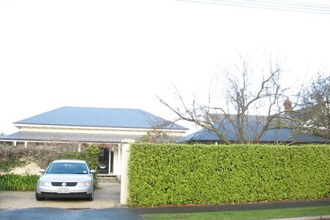 Photo of property in 42 Holly Road, St Albans, Christchurch, 8014