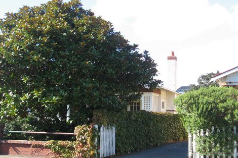 Photo of property in 100 Richmond Street, Petone, Lower Hutt, 5012