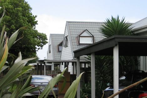 Photo of property in 2a Blockhouse Bay Road, Avondale, Auckland, 1026